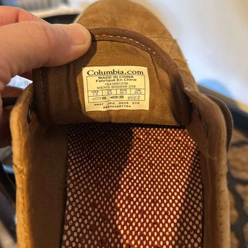 Columbia sneakers. - Picture 2 of 5